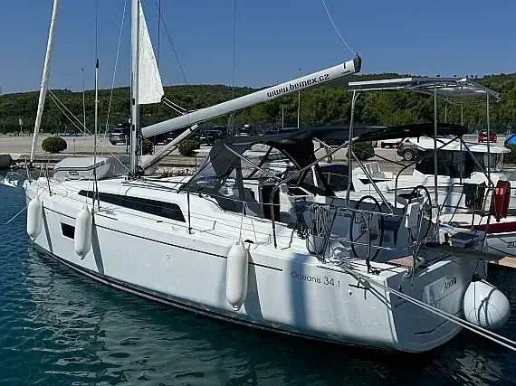 Oceanis 34.1 in Sukošan / D-Marin Dalmacija Marina - image 1