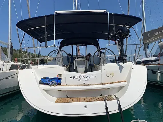 Sun Odyssey 42 i in Lefkada / Nikiana Marina - image 1