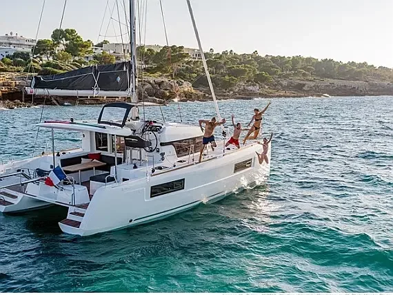 Lagoon 40 in Rhodes New Marina - image 1