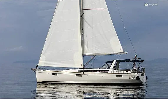 Oceanis 48 in Puntone / Marina di Scarlino - image 1