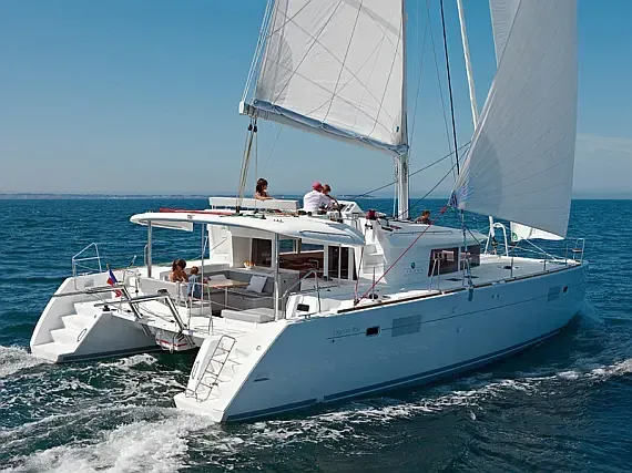 Lagoon 450 in Šibenik / D-Marin Marina Mandalina - image 1