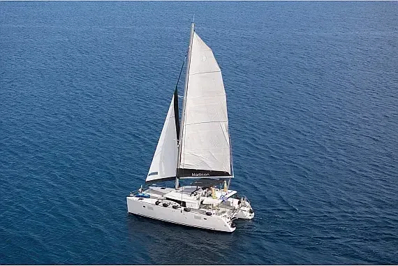Lagoon 450 Fly