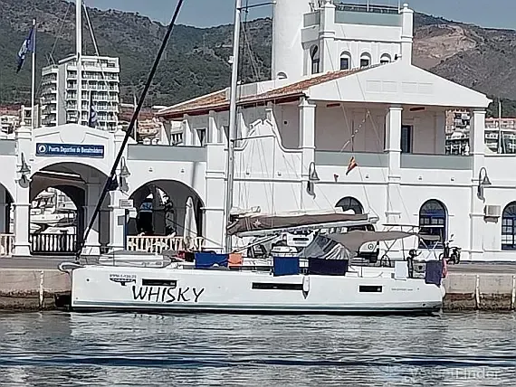 Sun Odyssey 440 in Mallorca / Palma de Mallorca / La Lonja Marina Charter - image 1