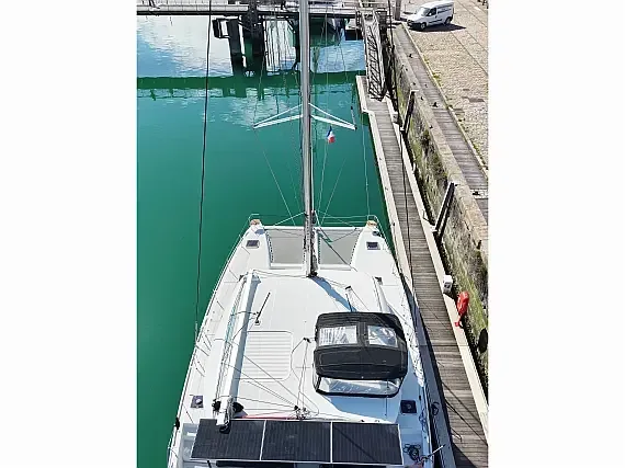 Lagoon 450 Sport in Sardinia / Olbia / Marina di Olbia - image 1