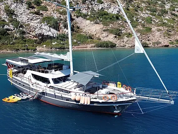 Gulet in Göcek Mucev Marina - image 1