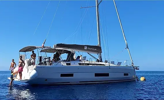 Dufour 470 in Sicily / Furnari / Marina Portorosa - image 1