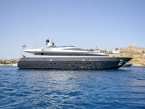 Baglietto 100 in Mykonos / Ornos bay - image 1