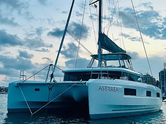 Lagoon 46 in Athens / Alimos Marina - image 1