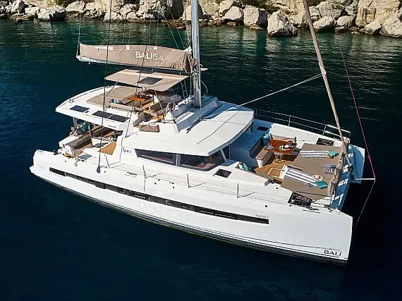 Bali 4.6 in Sardinia / Golfo Aranci / Mare Fun Charter & Marina - image 1
