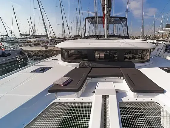 Lagoon 46 in Athens / Alimos Marina - image 1