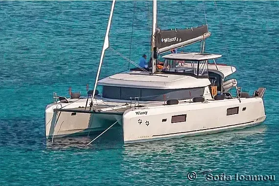 Lagoon 42 in Syros / Finikas port - image 1