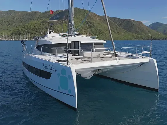 Bali 4.2 in Marmaris / Albatros Marina - image 1