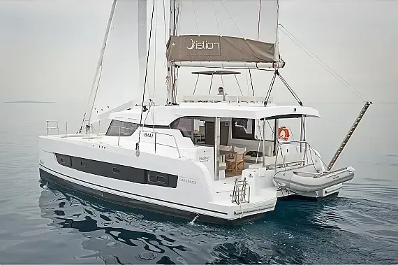 Bali Catspace in Athens / Alimos Marina - image 1