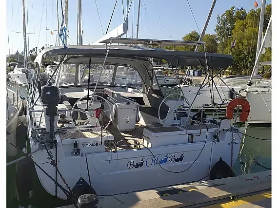 Oceanis 51.1 in Preveza Marina - image 1