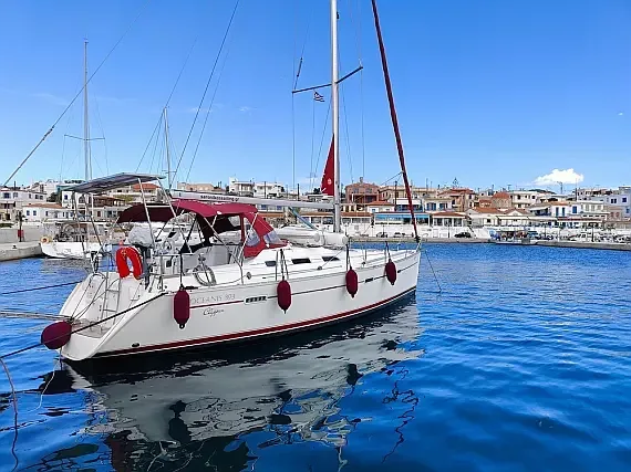 Oceanis 393 in Athens / Marina Delta Kallithea - image 1
