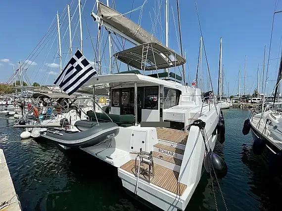 Bali 4.6 in Athens / Alimos Marina - image 1