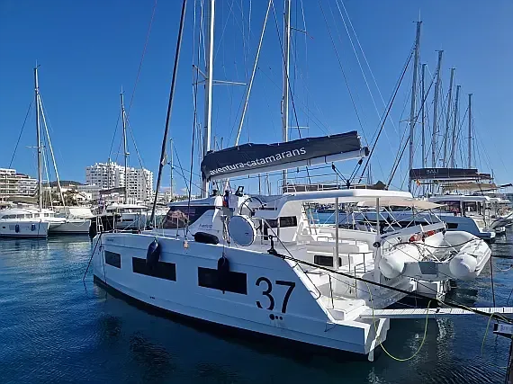 Aventura 37 in Murcia / Marina de las Salinas - image 1