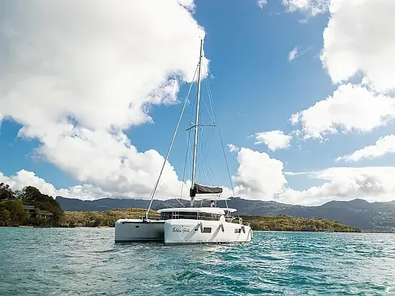 Lagoon 42 in Eden Island / Mahe, Victoria / Eden Island Marina - image 1