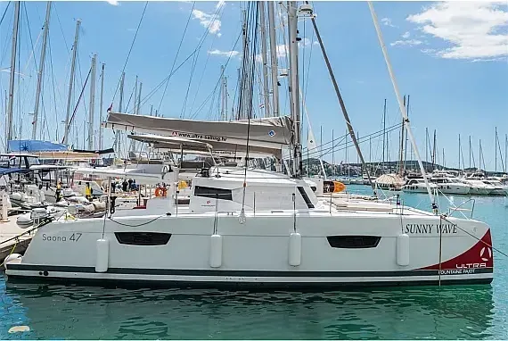Saona 47 in Seget Donji / Marina Baotić - image 1
