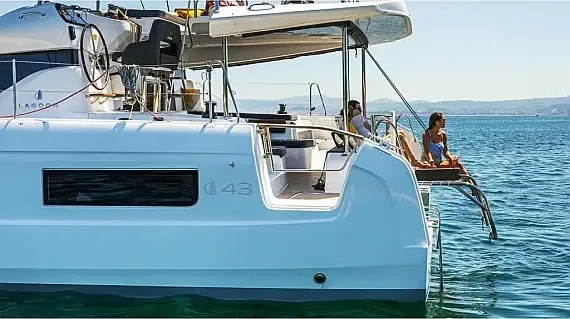 Lagoon 43 in Corfu / Mpenitses / Marina Benitses - image 1