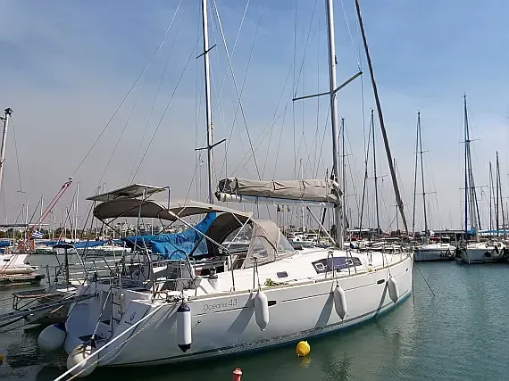 Oceanis 43 in Athens / Marina Delta Kallithea - image 1