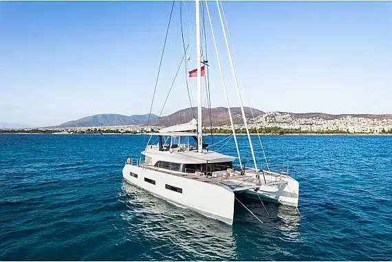 Lagoon Sixty 5 in Nea Peramos - Attica / Nea Peramos - image 1
