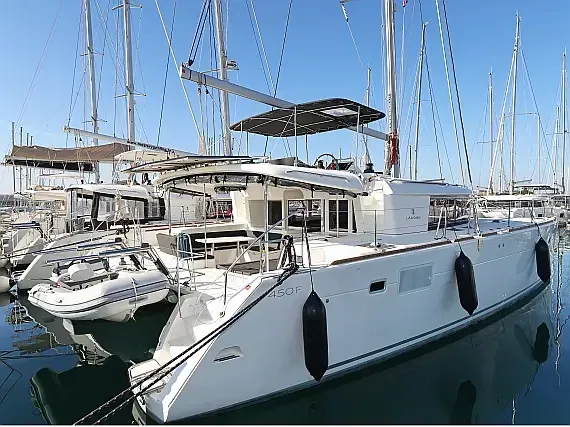 Lagoon 450 in Sukošan / D-Marin Dalmacija Marina - image 1