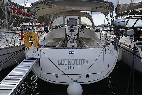 Bavaria Cruiser 36 in Skopelos / Loutraki Harbour - image 1