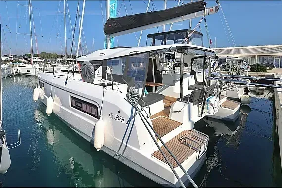 Lagoon 38 in Sukošan / D-Marin Dalmacija Marina - image 1