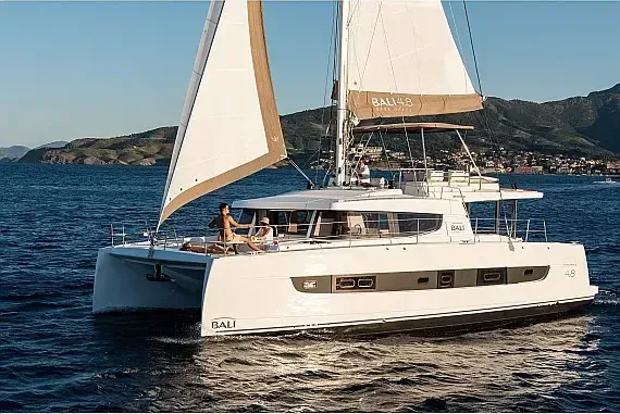 Bali 4.8 in Sicily / Palermo / Marina Villa Igiea - image 1