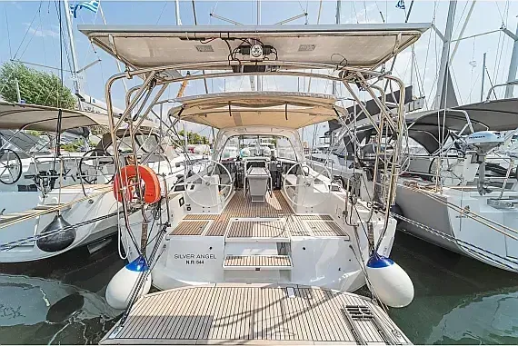 Oceanis 41.1 in Athens / Alimos Marina - image 1