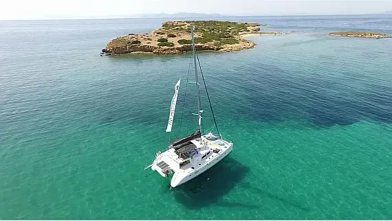 Lagoon 500 in Athens / Alimos Marina - image 1