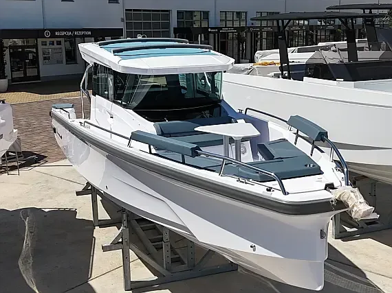 Axopar 29 XC Cross Cabin in Seget Donji / Marina Baotić - image 1