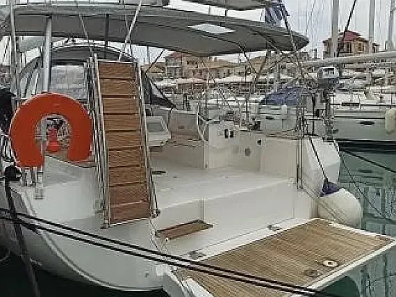 Bavaria C45 in Lefkada / Port of Lefkas - image 1