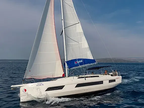 Dufour 44 in St. Lucia / Castries / Rodney Bay Marina - image 1