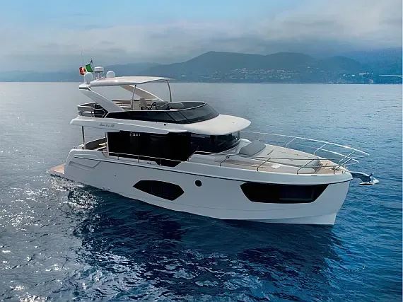 Navetta 48 in Rogoznica / Marina Frapa - image 1