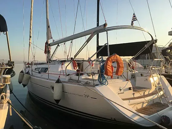 Sun Odyssey 39i in Preveza Marina - image 1