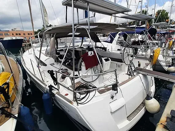 Sun Odyssey 509 in Dènia / Marina de Dènia - image 1
