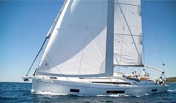 Oceanis 51.1 in Murter / Jezera / ACI Marina Jezera - image 1