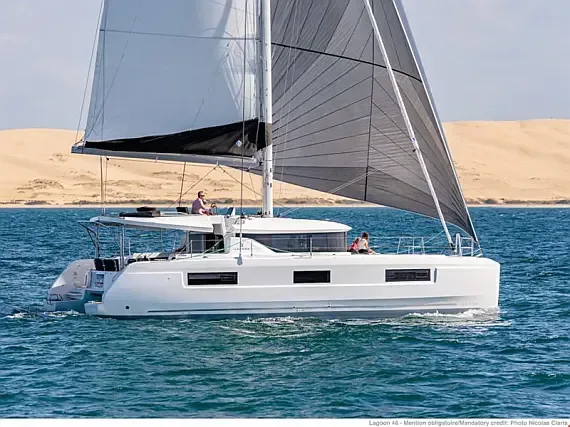 Lagoon 46 in Sardinia / Olbia / Marina di Olbia - image 1