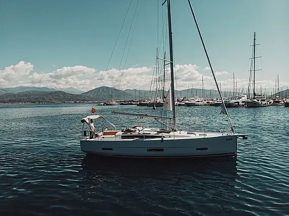 Dufour 390 in Fethiye / Yes Marina - image 1
