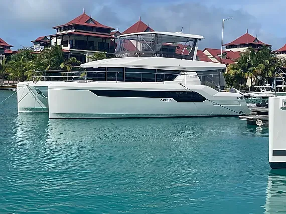 Leopard 53 PC in Eden Island / Mahe, Victoria / Eden Island Marina - image 1