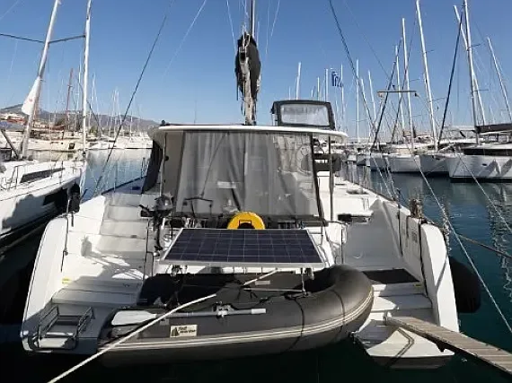 Lagoon 40 in Athens / Alimos Marina - image 1