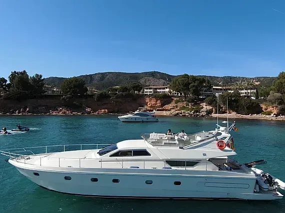 Ferretti 175 FLY in Mallorca / Palma de Mallorca / La Lonja Marina Charter - image 1