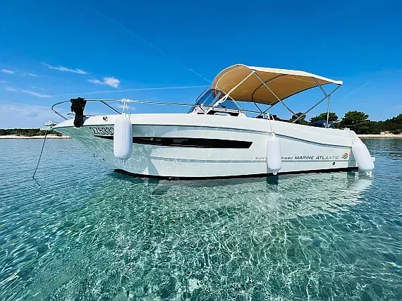 Atlantic Marine Sun Cruiser 690 in Mali Lošinj / Marina Lošinj - image 1