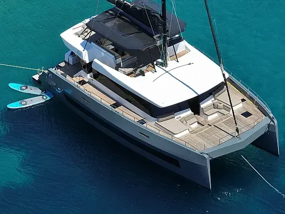 Moon Sail 60 in Lavrion Main Port - image 1