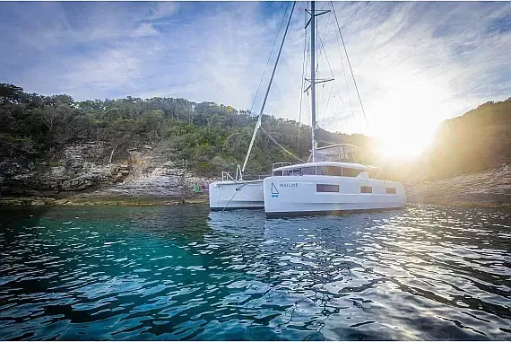 Lagoon 46 in Eden Island / Mahe, Victoria / Eden Island Marina - image 1