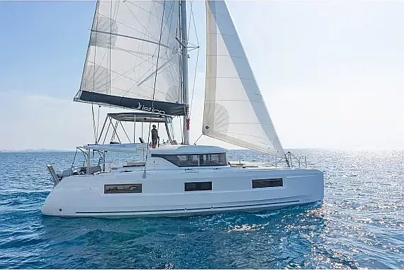 Lagoon 46 in Athens / Alimos Marina - image 1
