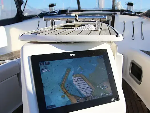 Oceanis 40 in Saint-Quay-Portrieux / Port d'Armor - image 1