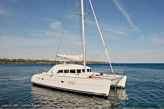Lagoon 38 in Hyeres - image 1